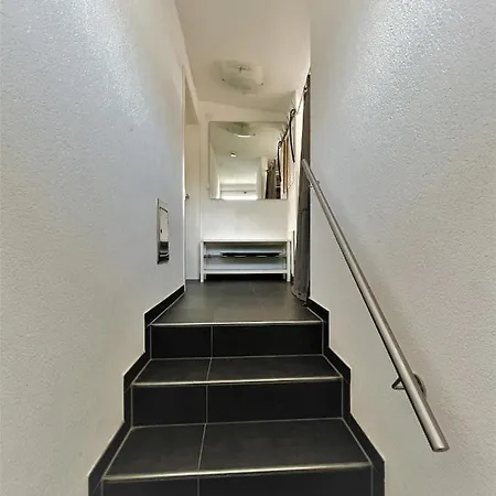 7980 Sunhill 4 Appartementwohnung * ראפנסבורג